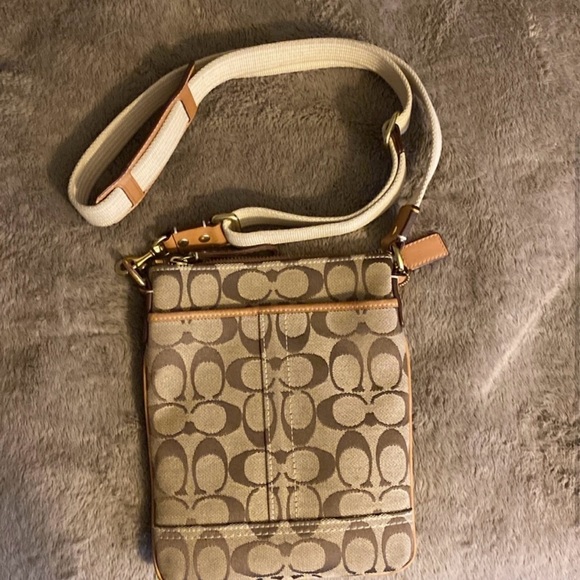 2FER COACH 1941 Khaki Signature Crossbody Messenger Bag & Matching Wallet - Picture 3 of 8